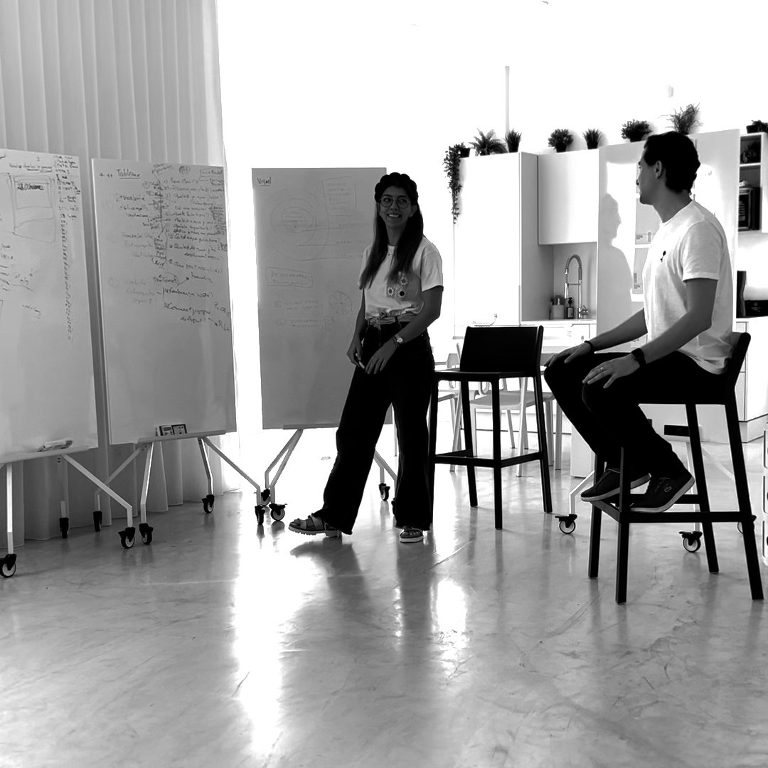Omar et Syrine, fondateurs de Dooni, dans le studio.