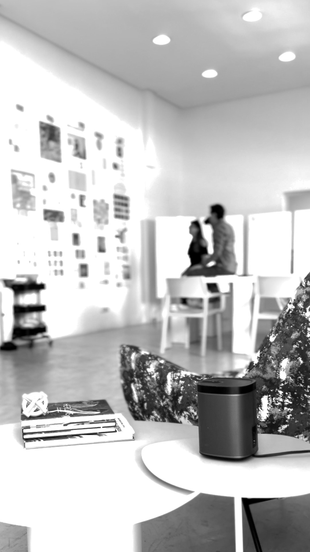 Omar et Syrine, fondateurs de Dooni, dans le studio.